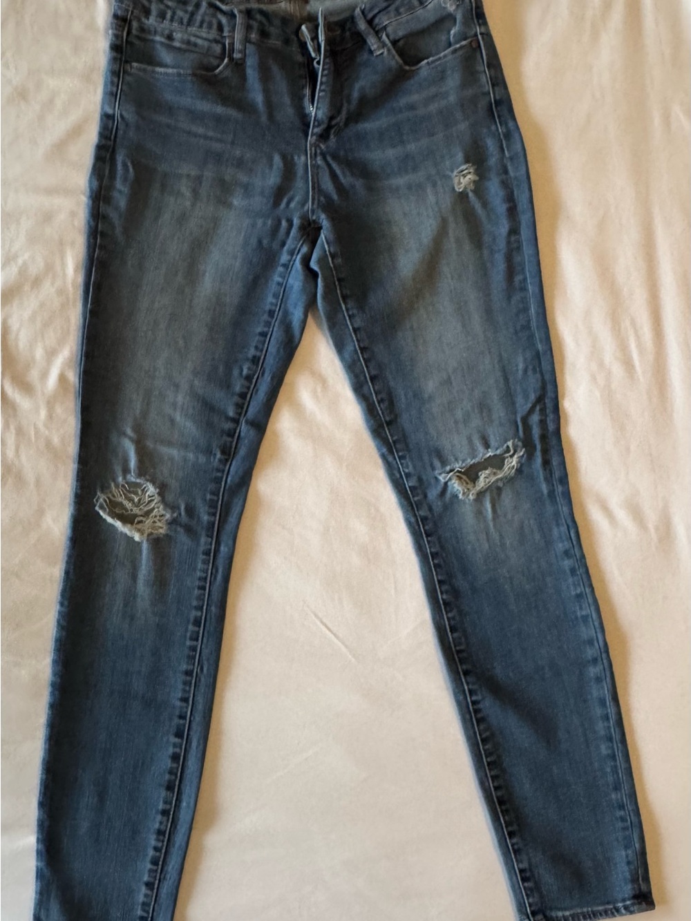 Distressed Women's Skinny Jeans - Dark Blue